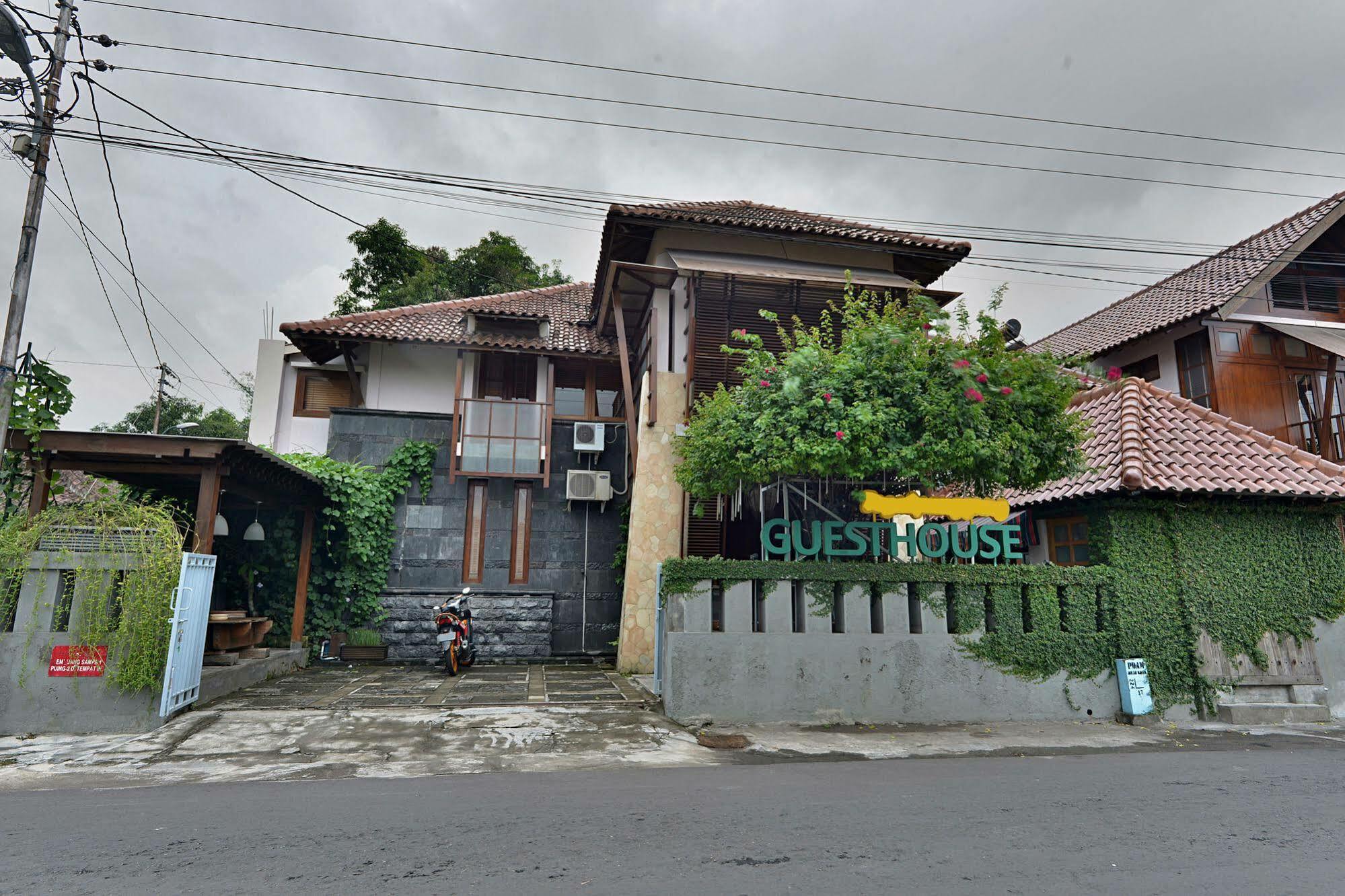 Tegal Panggung Guest House Yogyakarta Ngoại thất bức ảnh